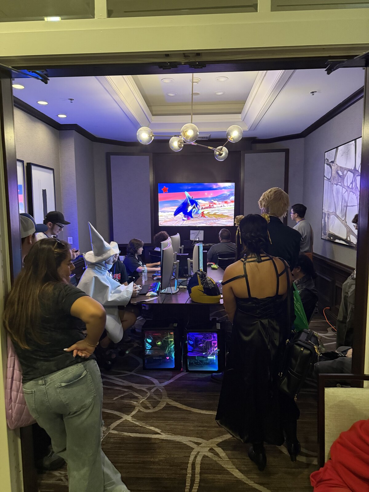 Gaming room and playable stations at Long Island Tropic Con